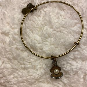 Alex and Ani Oyster and Pearl Bracelet